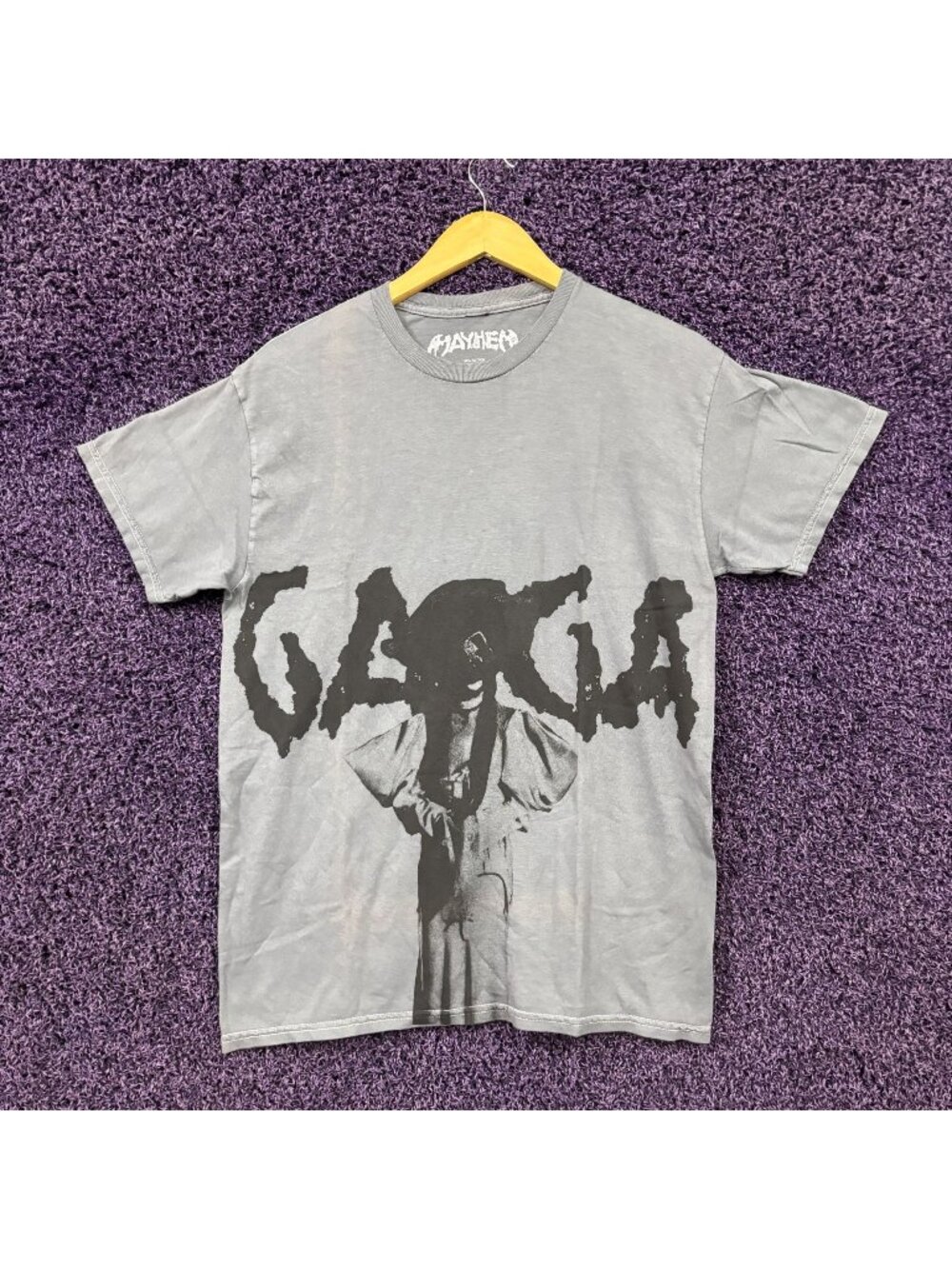Lady Gaga Mayhem Album Strike A Pose Poster Pop T-Shirt M